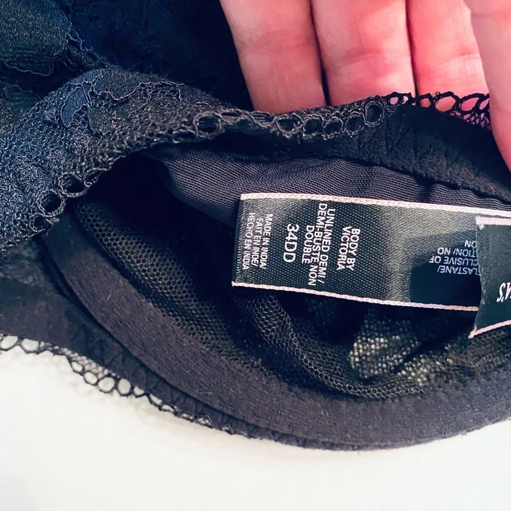 Victoria’s Secret Unlined Demi Bra - Picture 4 of 4